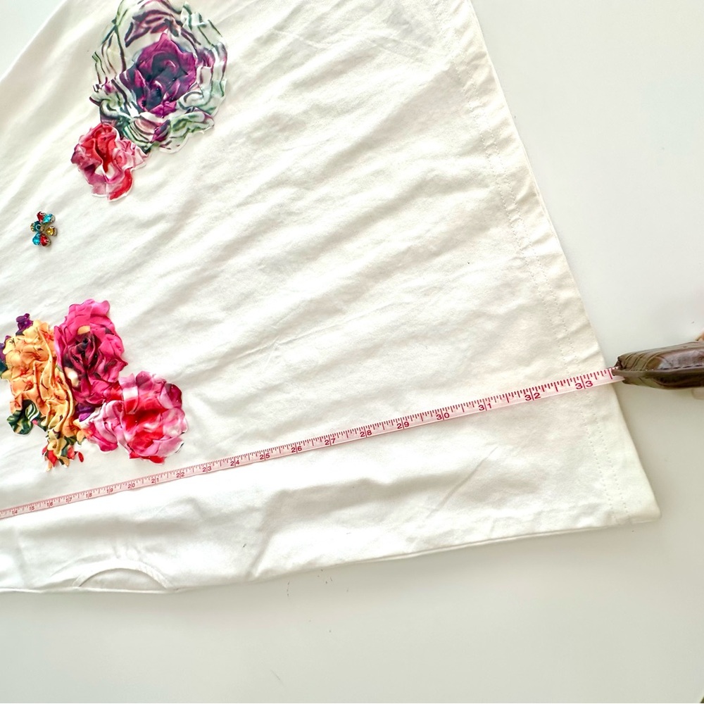 White Dress/ Tunic -  Stone & Floral Satin Appliqué. NWT - M/L - Picture 6 of 11